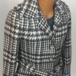 Women’s winter coat.